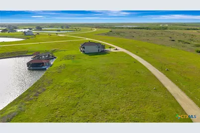 184 E Burgundy Bay, Port O'Connor, TX 77982 - Photo 7