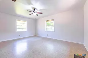 1220 N Ave I, Shiner, TX 77984 - Photo 15