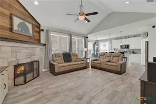 1720 Rocky Ridge Loop, Canyon Lake, TX 78133 - Photo 7
