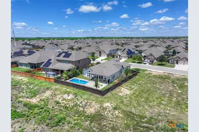 2976 Creek Ridge Street, Seguin, TX 78155 - Photo 37