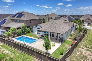 2976 Creek Ridge St, Seguin, TX 78155 - Photo 35