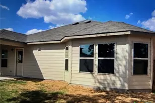 1109 Elm Fall, Seguin, TX 78155 - Photo 3