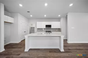 10925 Tallsalt Dr, Austin, TX 78754 - Photo 21