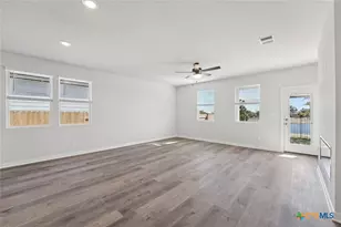 4812 Bridwell Ln, Austin, TX 78754 - Photo 9