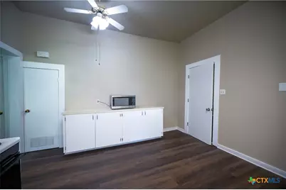 304 Turner Street, Yoakum, TX 77995 - Photo 9
