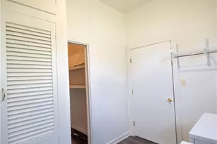 304 Turner St, Yoakum, TX 77995 - Photo 21