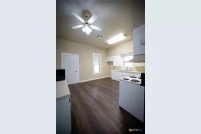 304 Turner Street, Yoakum, TX 77995 - Photo 7