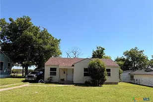 1504 E Avenue B, Temple, TX 76501 - Photo 1