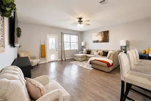 373 Azalea Way, New Braunfels, TX 78132 - Photo 5