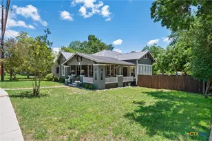 1017 W Hopkins St, San Marcos, TX 78666 - Photo 3