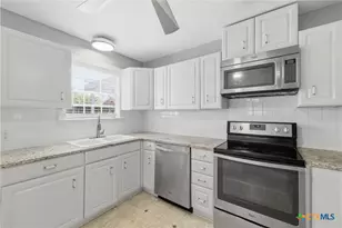 108 Portsmouth Cir, Victoria, TX 77904 - Photo 11