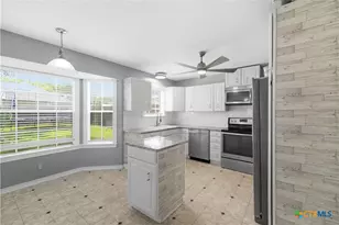 108 Portsmouth Cir, Victoria, TX 77904 - Photo 13