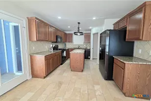 105 Lava Bed Dr, Pflugerville, TX 78660 - Photo 9