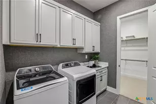 325 Ridgeway Dr, Georgetown, TX 78628 - Photo 23