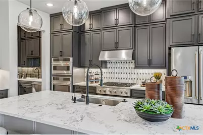 325 Ridgeway Drive, Georgetown, TX 78628 - Photo 11