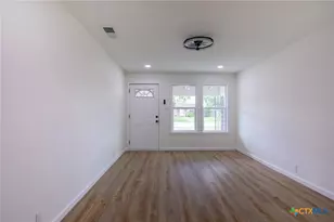 3607 Avondale St, Victoria, TX 77901 - Photo 5