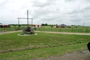 9630 Hunt Hill Rd, Rogers, TX 76569 - Photo 11