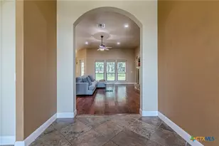 2628 Wolf Lair, New Braunfels, TX 78132 - Photo 7