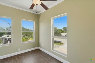 295 N West End Ave, New Braunfels, TX 78130 - Photo 33