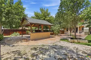 295 N West End Ave, New Braunfels, TX 78130 - Photo 13