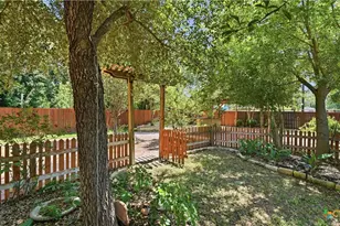 295 N West End Ave, New Braunfels, TX 78130 - Photo 15