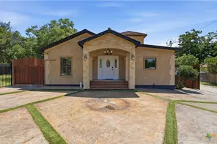 295 N West End Ave, New Braunfels, TX 78130 - Photo 3