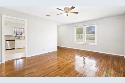 704 Curtiss Avenue, Schertz, TX 78154 - Photo 7