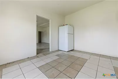 411 Summit Drive, Kyle, TX 78640 - Photo 3