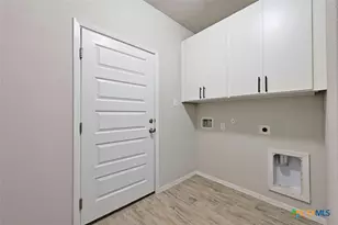 250 Sage Meadows Dr, San Marcos, TX 78666 - Photo 23