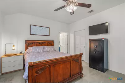 1202 E Avenue F, Lampasas, TX 76550 - Photo 15