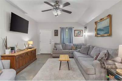 1202 E Avenue F, Lampasas, TX 76550 - Photo 3