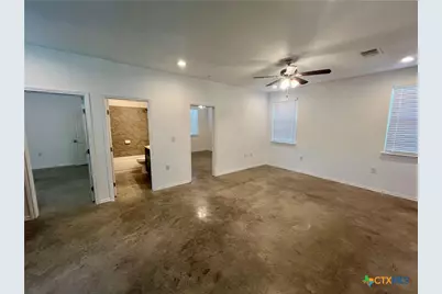 805 Hallie Cove, Lockhart, TX 78644 - Photo 23