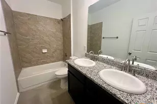 805 Hallie Cove, Lockhart, TX 78644 - Photo 35