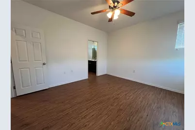805 Hallie Cove, Lockhart, TX 78644 - Photo 11