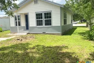2405 Lone Tree Rd, Victoria, TX 77901 - Photo 9