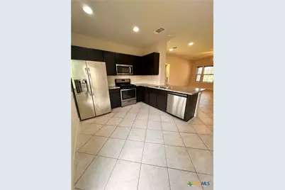 100 Clearlake Drive, Hutto, TX 78634 - Photo 13