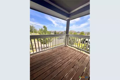 100 Clearlake Drive, Hutto, TX 78634 - Photo 5