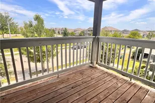 100 Clearlake Dr, Hutto, TX 78634 - Photo 5