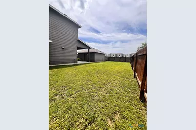 100 Clearlake Drive, Hutto, TX 78634 - Photo 19