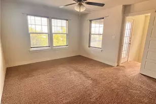 100 Clearlake Dr, Hutto, TX 78634 - Photo 3