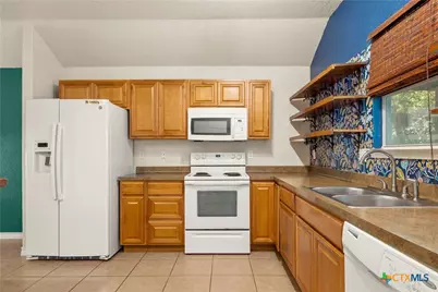 323 Lexington Pass, Canyon Lake, TX 78133 - Photo 9