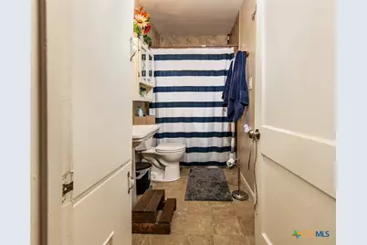 503 Bruns Street, Seguin, TX 78155 - Photo 9
