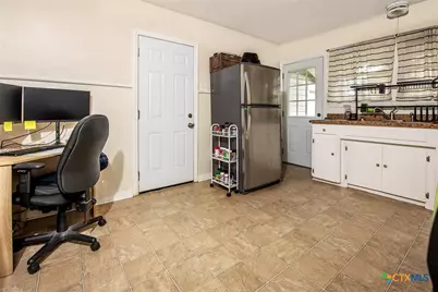 503 Bruns Street, Seguin, TX 78155 - Photo 7