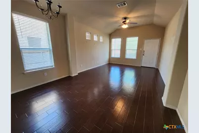 538 Creekside Circle, New Braunfels, TX 78130 - Photo 3
