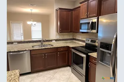 1337 Lauren Street, New Braunfels, TX 78130 - Photo 9