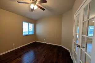 1337 Lauren St, New Braunfels, TX 78130 - Photo 5