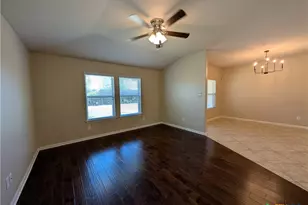 1337 Lauren St, New Braunfels, TX 78130 - Photo 13
