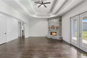 731 County Rd 356, Adkins, TX 78101 - Photo 15