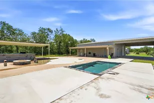 731 County Rd 356, Adkins, TX 78101 - Photo 37