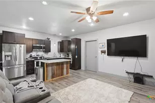 731 County Rd 356, Adkins, TX 78101 - Photo 41